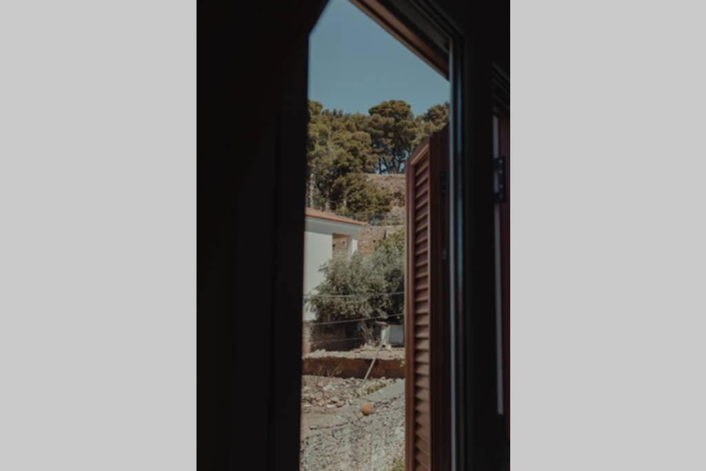 John'S House Under The Castle Of Καλαμάτα Εξωτερικό φωτογραφία